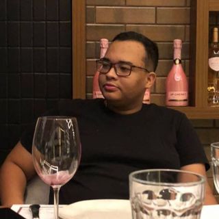 Foto do embaixador Lauro.